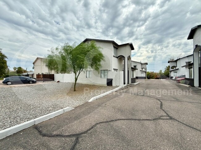2153 W Morten Ave in Phoenix, AZ - Building Photo - Building Photo