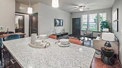Springs at Lakeville in Lakeville, MN - Building Photo - Building Photo