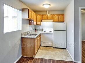 7230 NE 18th Ave in Portland, OR - Building Photo - Building Photo