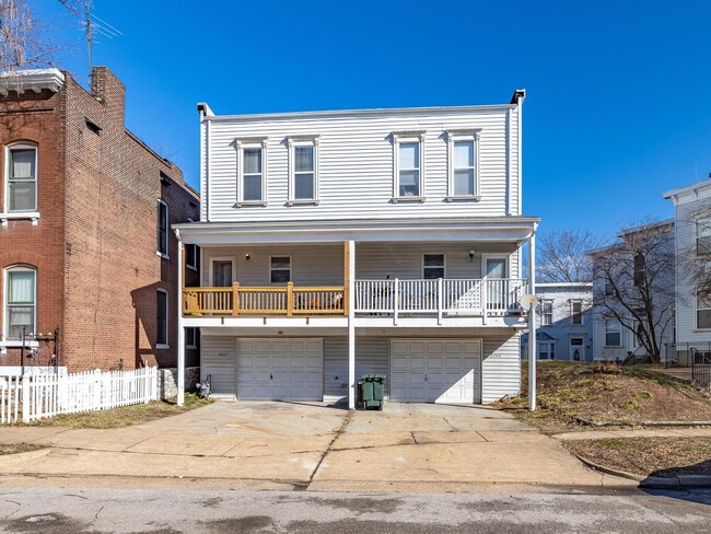 property at 2747 Park Ave