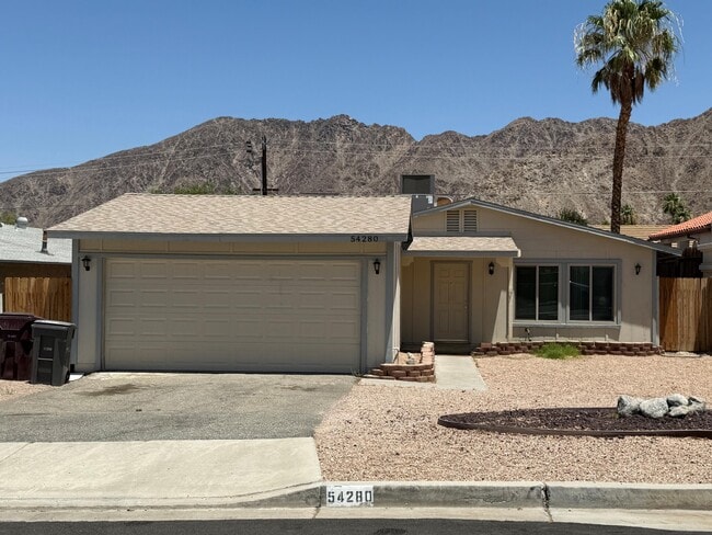 property at 54280 Avenida Vallejo