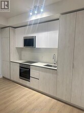 8 Widmer St in Toronto, ON - Building Photo - Building Photo