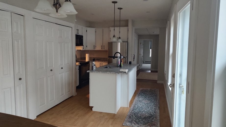 9 Beech St, Unit 2 in Milford, NH - Building Photo