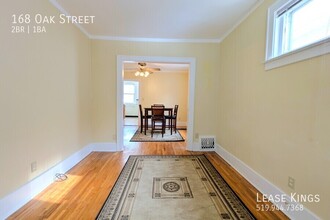 2 Bed 1 Bath Townhome Steps Away from Detr in Windsor, ON - Building Photo - Building Photo