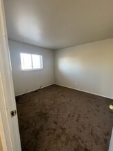 1545 W Main St, Unit 1545 - D in Festus, MO - Foto de edificio - Building Photo
