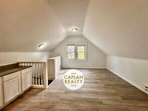 2 Derby Ave, Unit 3 in New Haven, CT - Building Photo - Building Photo