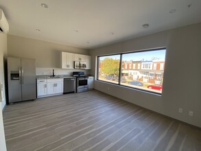 2602 Huntingdon Ave, Unit 2-bedroom and 2-bath in Baltimore, MD - Building Photo - Building Photo