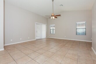 1977 W Vineyard Plains Dr in Queen Creek, AZ - Building Photo - Building Photo