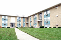 The Poplars Apartments photo'