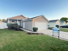 10214 Berrybriar Ln in Tomball, TX - Building Photo