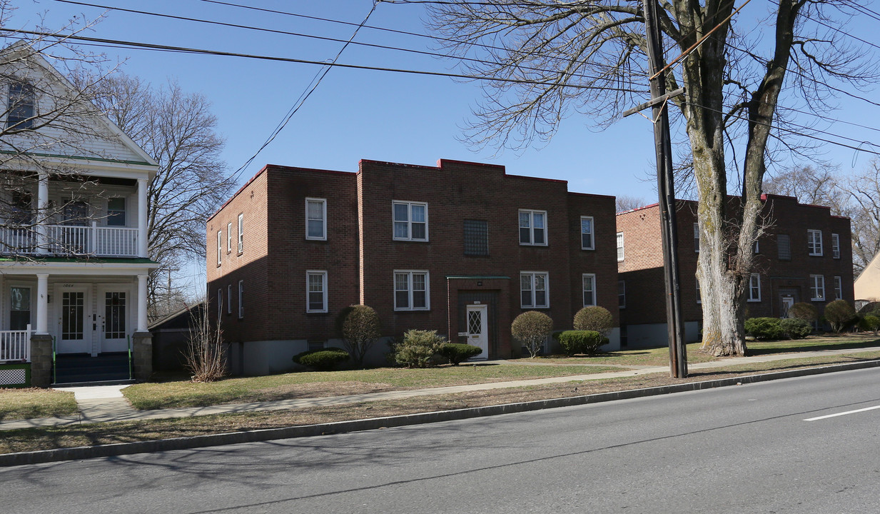 1066-1070 Washington Ave in Albany, NY - Building Photo