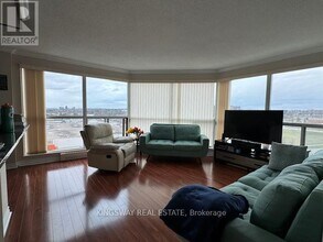 2177-2177 Burnhamthorpe Rd W in Mississauga, ON - Building Photo - Building Photo