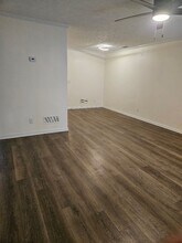 225 Rock Island Ln in Ellenwood, GA - Building Photo - Building Photo
