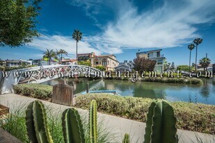 2500 Strongs Dr in Los Angeles, CA - Building Photo