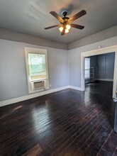 410 E Day St in Denison, TX - Building Photo - Building Photo