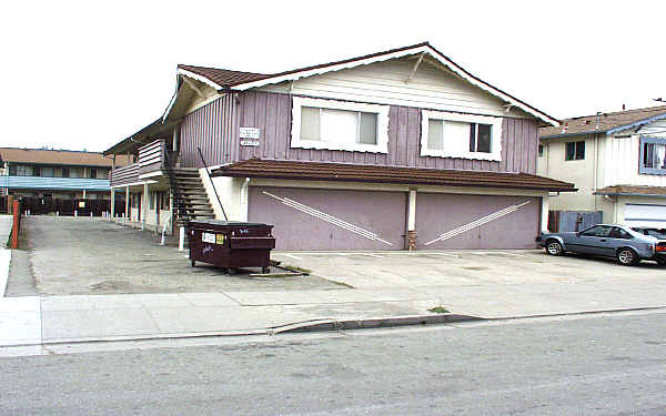 25192 Muir St in Hayward, CA - Building Photo - Building Photo