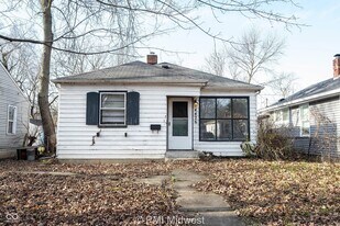4426 Kingsley Dr in Indianapolis, IN - Building Photo