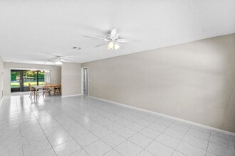 4640 Rosewood Tree Ct in Boynton Beach, FL - Building Photo - Building Photo
