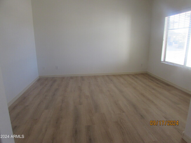 17435 W Saguaro Ln in Surprise, AZ - Building Photo - Building Photo