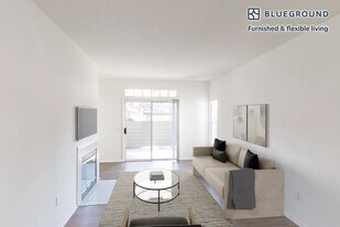 7904 Fall Creek Rd in Dublin, CA - Building Photo