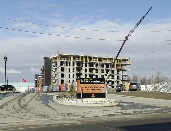 3695 Jean-Béraud in Laval, QC - Building Photo - Primary Photo