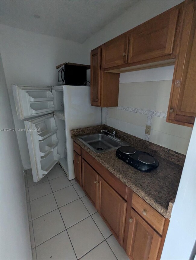 property at 274 SW 9th St