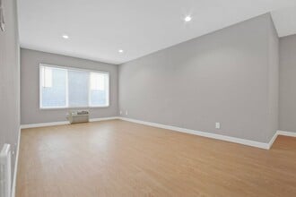 1525 Amherst in Los Angeles, CA - Building Photo - Building Photo