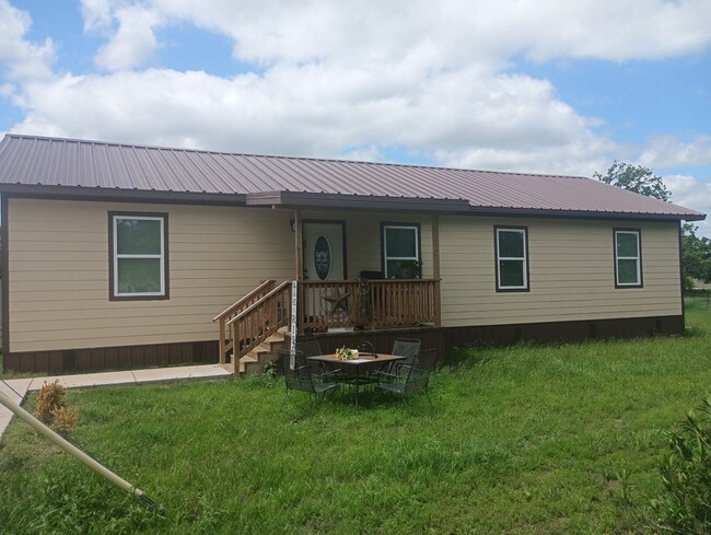 property at 1581 W Austin