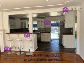 2427 Sycamore Ave in Concord, CA - Building Photo - Building Photo