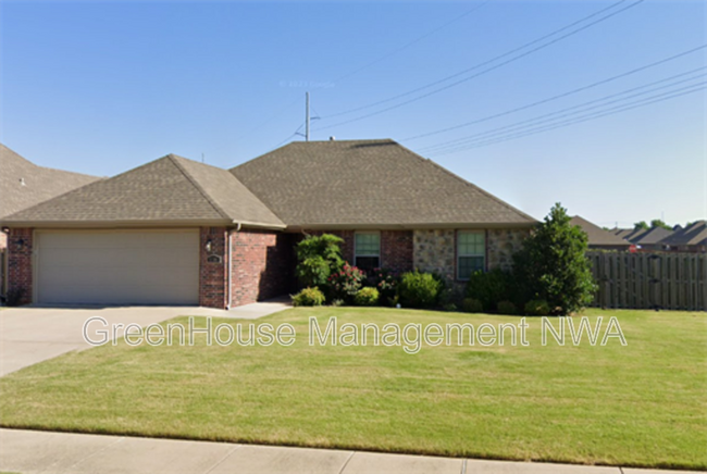 3704 SW Homestead Ave