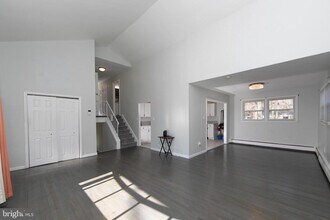 332 Woodbine St in Pemberton Township, NJ - Building Photo - Building Photo