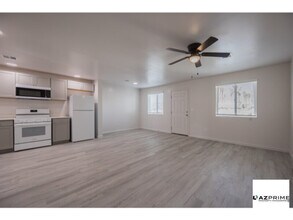 2121 W Adams St in Phoenix, AZ - Building Photo - Building Photo