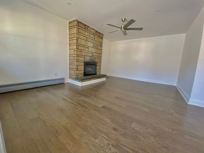 1115 Locust St in Kingston, NY - Building Photo - Building Photo