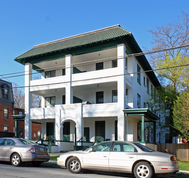 2020 N 3rd St in Harrisburg, PA - Foto de edificio - Building Photo