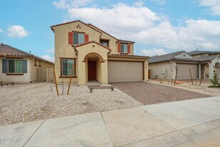 9037 W Luke Ave in Glendale, AZ - Building Photo