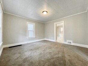 884 Emerson Ave in Muskegon, MI - Building Photo - Building Photo