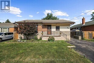 368 Upper Kenilworth Ave in Hamilton, ON - Building Photo
