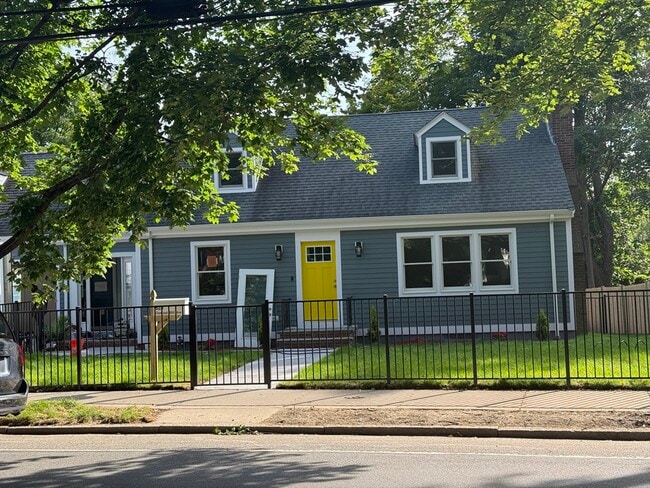 property at 625 Chestnut Hill Ave