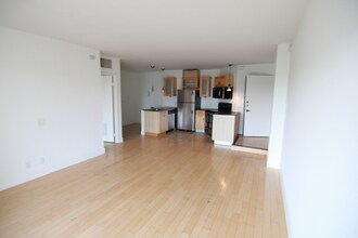 3949 Los Feliz Blvd in Los Angeles, CA - Building Photo - Building Photo