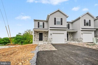 22 Sand St in Lebanon, PA - Building Photo - Building Photo