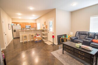 1409 Paris Rd-Unit -1409-201c in Columbia, MO - Building Photo - Building Photo