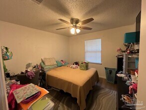 4965 Yacht Harbor Dr in Pensacola, FL - Building Photo - Building Photo