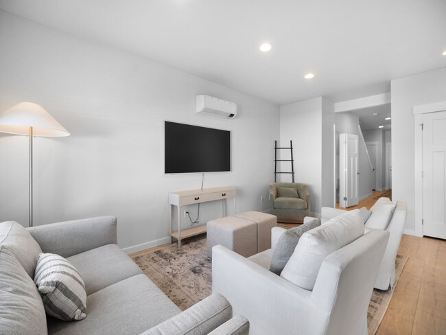 property at 6104 N Buffalo St