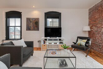 225 N 4th St in Columbus, OH - Building Photo - Building Photo