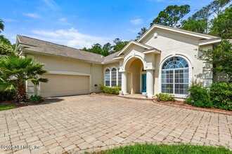 337 S Mill View Way in Ponte Vedra Beach, FL - Foto de edificio - Building Photo