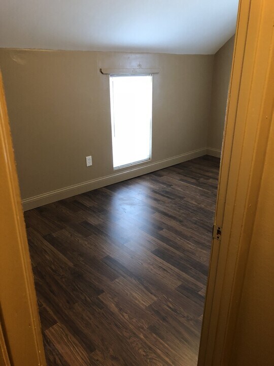 526 Bates St in St. Louis, MO - Building Photo