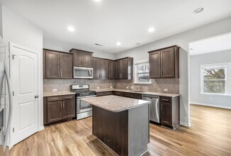 4622 Meshack Ave in Charlotte, NC - Building Photo - Building Photo