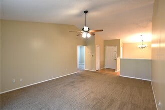 1135 Covington St in Oviedo, FL - Building Photo - Building Photo