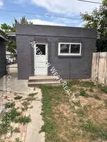 241.5 Park Ave in Lovell, WY - Building Photo