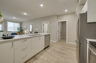 Emerald Hills Landing in Sherwood Park, AB - Building Photo - Building Photo